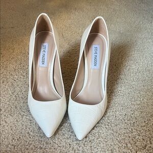 Steve Madden Cream Croc-Embossed Heels